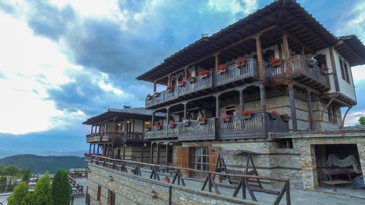 Leshtenski Rai Guest House Exterior photo