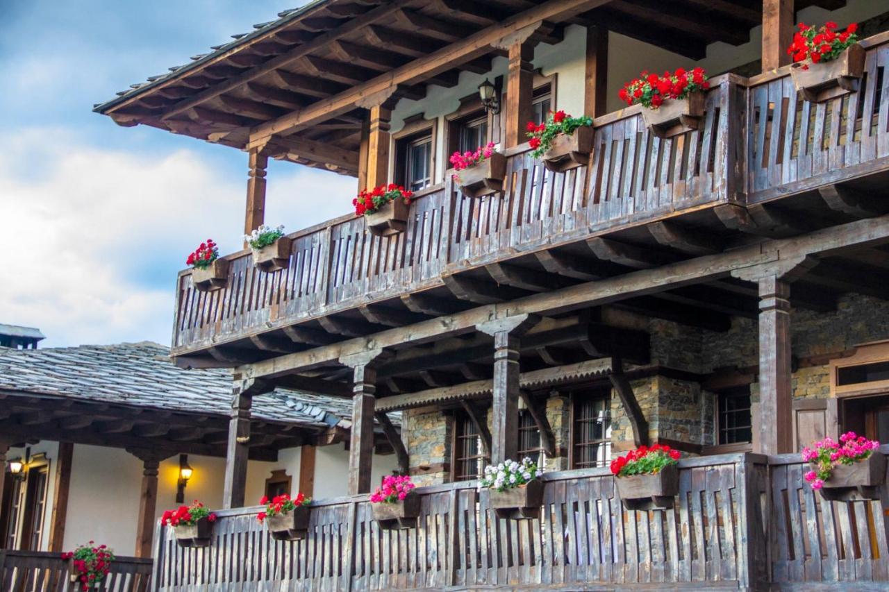 Leshtenski Rai Guest House Exterior photo